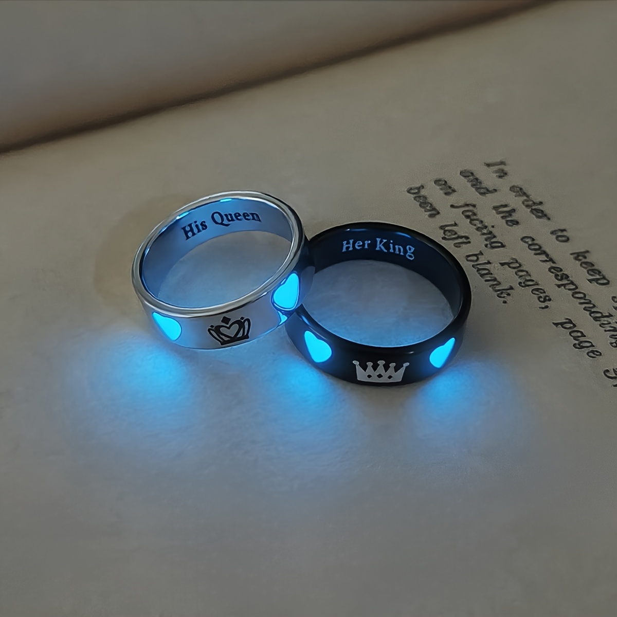2pcs Luminous Heart "Her King His Queen" Couple Rings